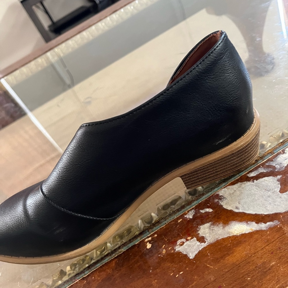 Classic Black Leather Slip-On Women's Shoe